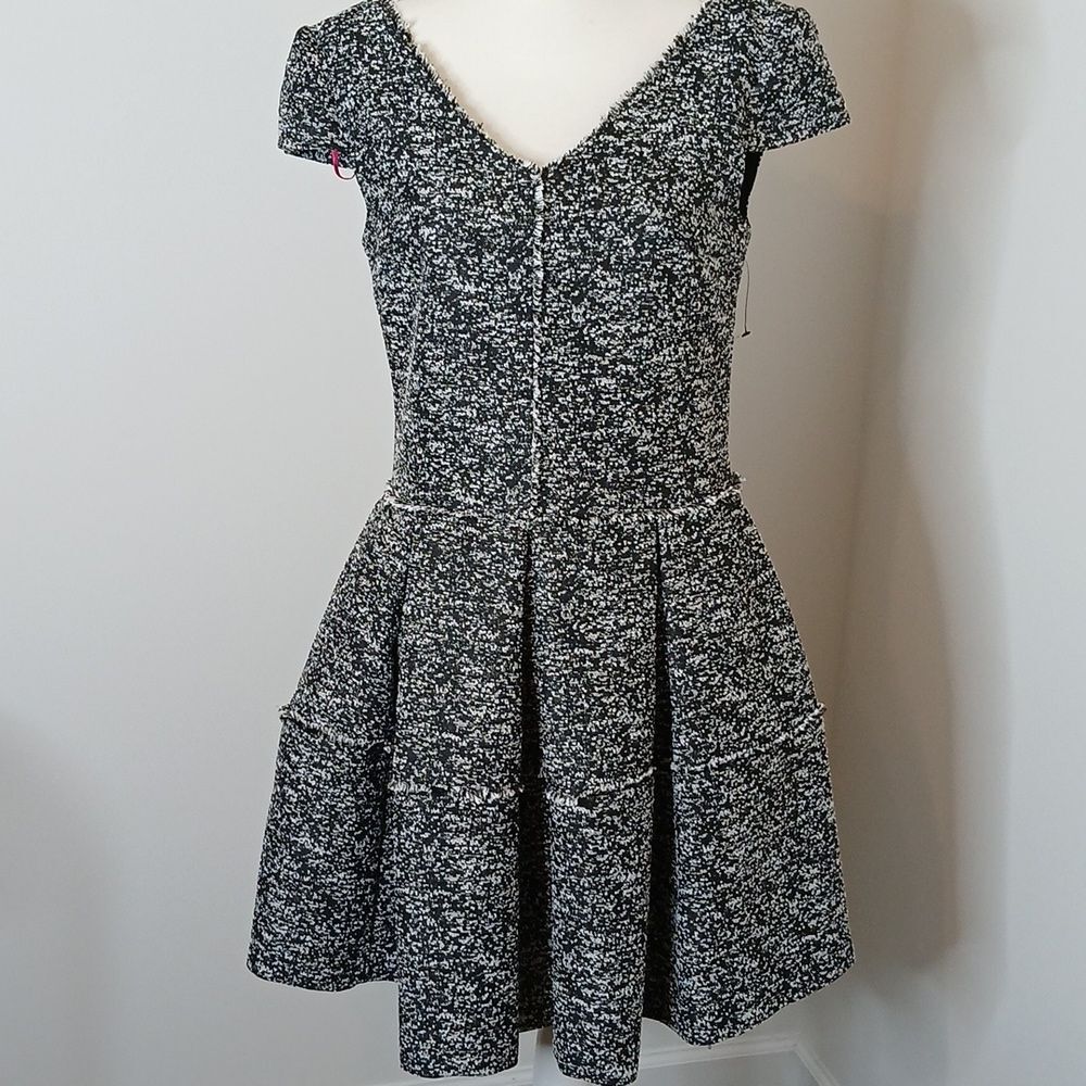 Women's Betsey Johnson Boucle Dress Size 4 NWT